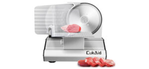 Read more about the article The Ultimate Guide to Choosing the Best Deli Slicer